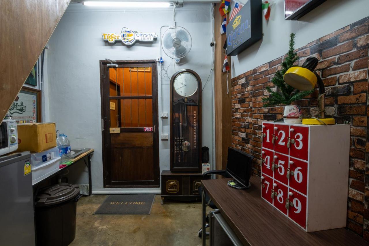 Sip N' Camp Hostel Bangkok Kültér fotó
